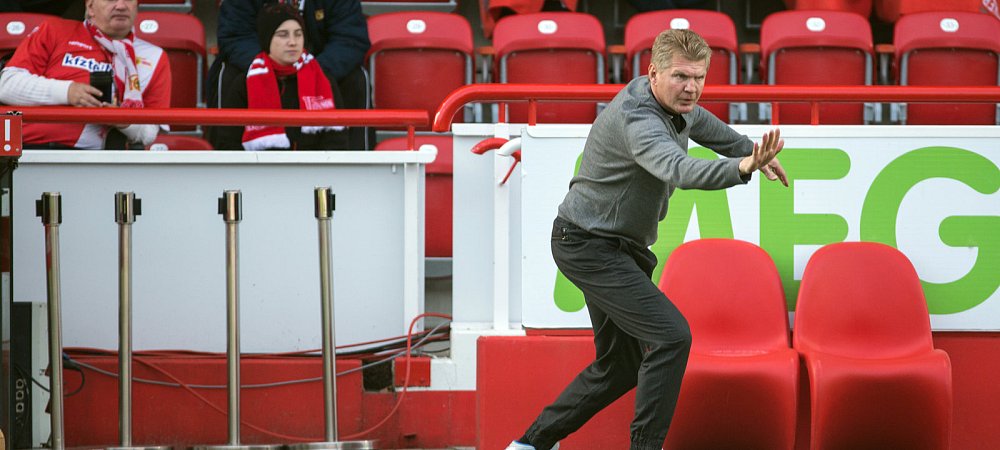 Trainer des SC Paderborn, Stefan Effenberg. - © picture alliance / dpa