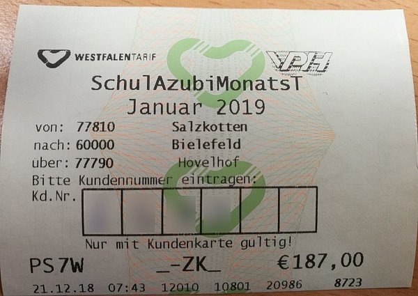 Das "Schul Azubi Monatsticket" kostete Jonas Czaniera bislang 187 Euro. Dafür konnte er von Salzkotten zur Berufsschule nach Bielefeld fahren. - © Cum Ratione