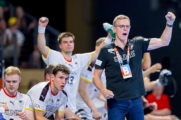 Martin Heuberger ist der Trainer der U21-Auswahl. - © Sascha Klahn/dpa