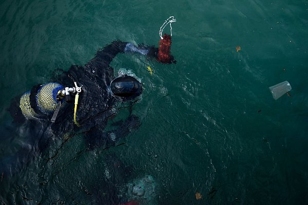 95 Staaten haben in Nizza strenge Regelungen beim Thema Plastik gefordert. (Archivbild) - © Alvaro Barrientos/AP/dpa