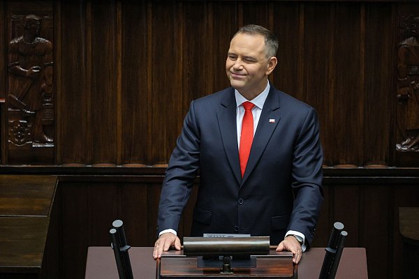 Polens neuer Präsident Karol Nawrocki während seiner Antrittsrede. (Foto aktuell) - © Pawek Supernak/PAP/dpa
