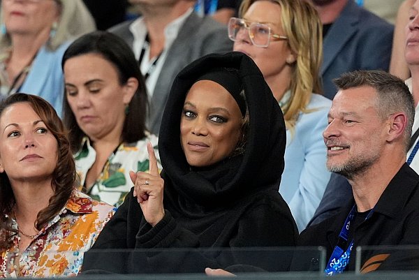 Auch US-Model und TV-Moderatorin Tyra Banks schaute beim Halbfinale zu - © Asanka Brendon Ratnayake/AP/dpa