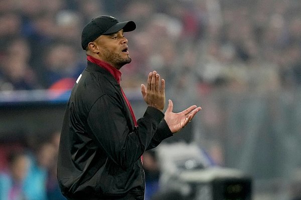 Vincent Kompany erlebt ein fulminantes Trainer-Debüt in der Königsklasse. - © Matthias Schrader/AP/dpa