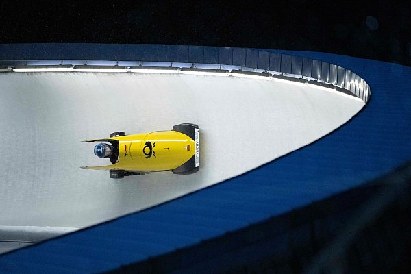 Laura Nolte kam beim Saisonauftakt im Monobob auf Rang eins. - © Sebastian Kahnert/dpa