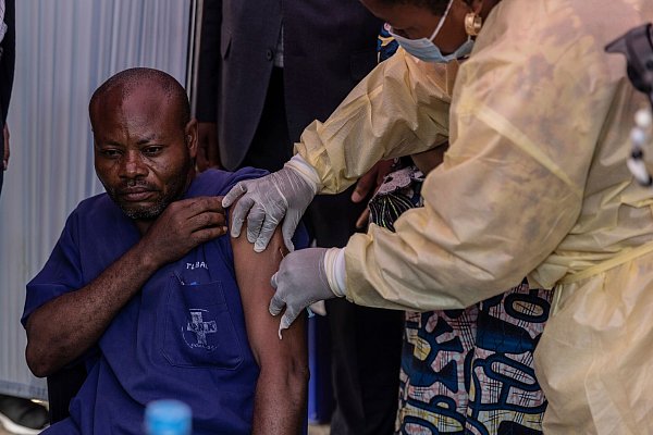 Anfang Oktober hat die Demokratische Republik mit Impfungen gegen Mpox begonnen. (Archivbild) - © Moses Sawasawa/AP/dpa