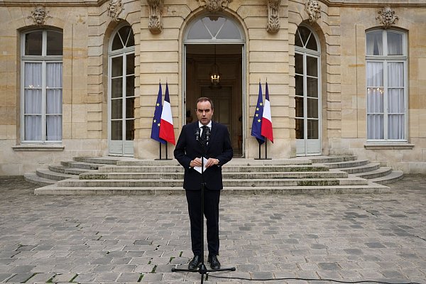 Rücktritt nach nur vier Wochen im Amt: Sébastien Lecornu. - © Stephane Mahe/Reuters Pool/AP/dpa