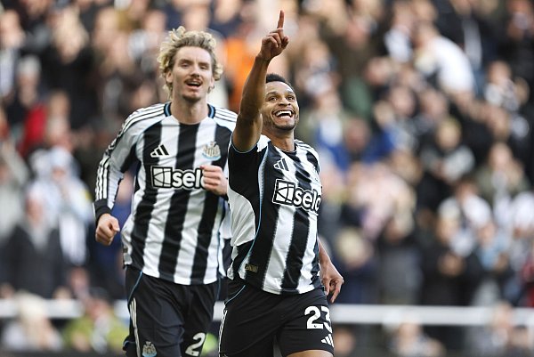 Jacob Murphy erzielte die Newcastle-Führung. - © Richard Sellers/PA Wire/dpa