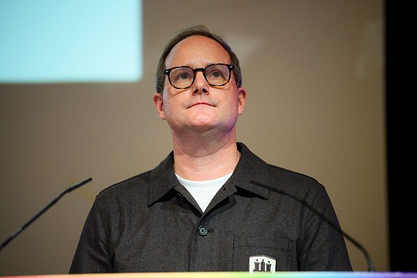 St. Paulis Präsident Oke Göttlich. - © Gregor Fischer/dpa