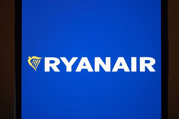 Eine zentrale Rolle in der Digital-Strategie spielt die App «myRyanair». - © Sebastian Kahnert/dpa