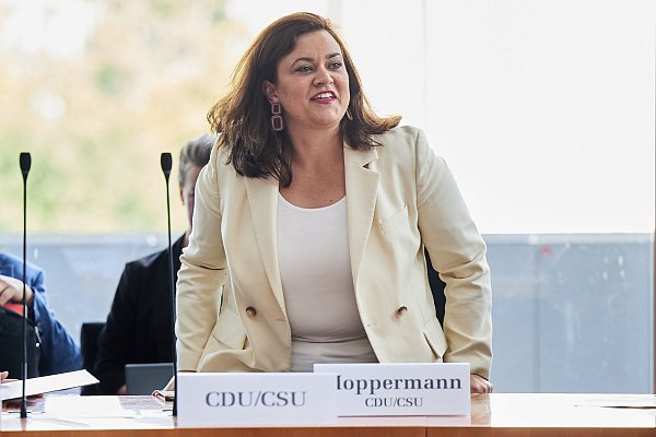 Franziska Hoppermann (CDU) wurde in der konstituierenden Sitzung zur Vorsitzenden gewählt. - © Jörg Carstensen/dpa
