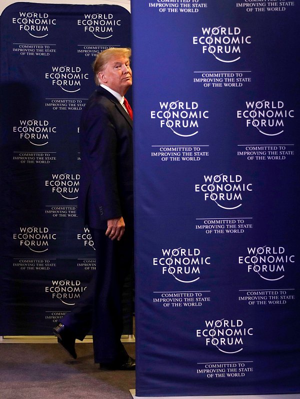 In seiner ersten Amtszeit nahm Trump als erster US-Präsident am WEF teil. (Archivbild) - © Evan Vucci/AP/dpa