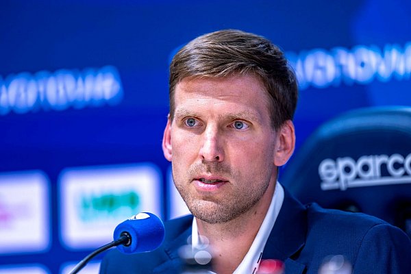 Bochums Vorstandschef Luthe sucht schon wieder einen neuen Sportdirektor - © David Inderlied/dpa