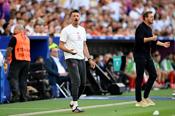 Sowohl Wagner als auch Nagelsmann sind emotional an der Seitenlinie. - © Federico Gambarini/dpa