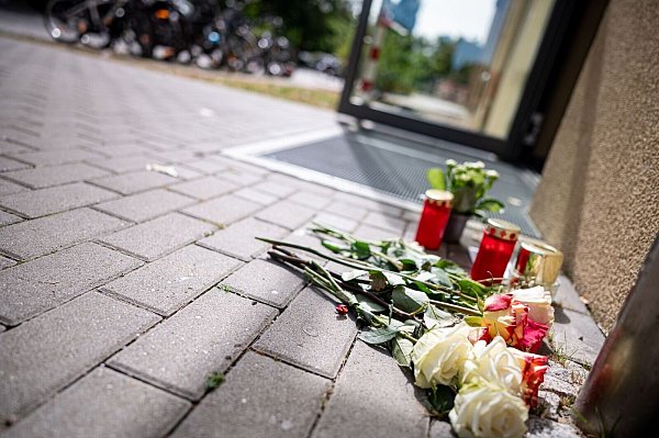 Erst am Mittwoch war eine Frau in Zehlendorf mit einem Messer getötet worden. - © Fabian Sommer/dpa