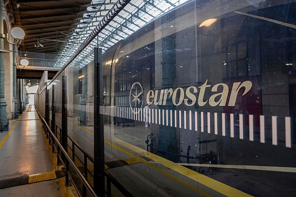 Der Eurostar verbindet London derzeit direkt mit Paris, Brüssel und Amsterdam. - © Aurelien Morissard/AP/dpa