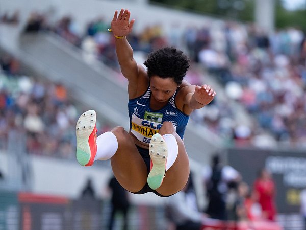 Malaika Mihambo will bis zur WM noch zwei Wettkämpfe absolvieren. - © Sven Hoppe/dpa
