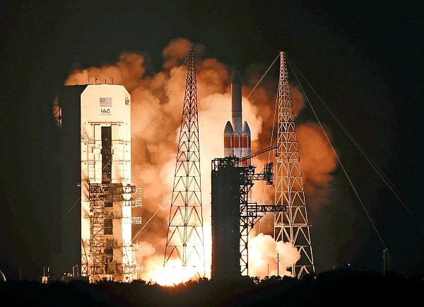 Die Sonde ist 2018 im Kennedy Space Center gestartet. (Archivbild) - © John Raoux/AP/dpa