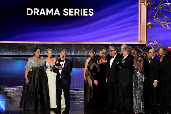 «The Pitt» ist der Überraschungssieger als beste Dramaserie des Jahres – und noch ohne deutschen Sendeplatz. - © Chris Pizzello/Invision/AP/dpa