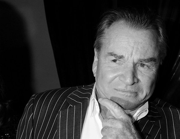 Schauspieler Fritz Wepper mit 82 Jahren gestorben. (Archivbild) - © Felix Hörhager/dpa