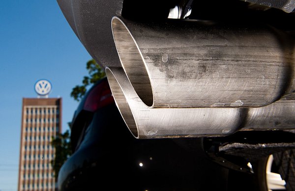 Der Betrugsprozess um die Dieselaffäre bei VW steht kurz vor dem Abschluss (Archivbild) - © Julian Stratenschulte/dpa