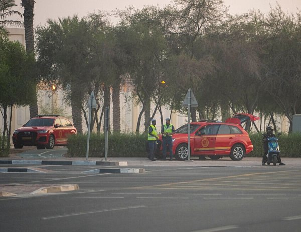 Sicherheitskräfte am Ort des israelischen Angriffs in Doha. - © Nikku/XinHua/dpa