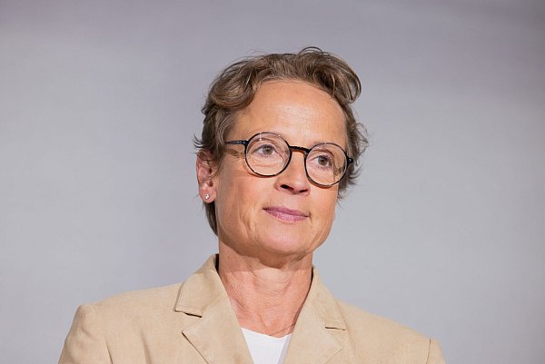 Isabell Werth wird im Netz attackiert. - © Rolf Vennenbernd/dpa