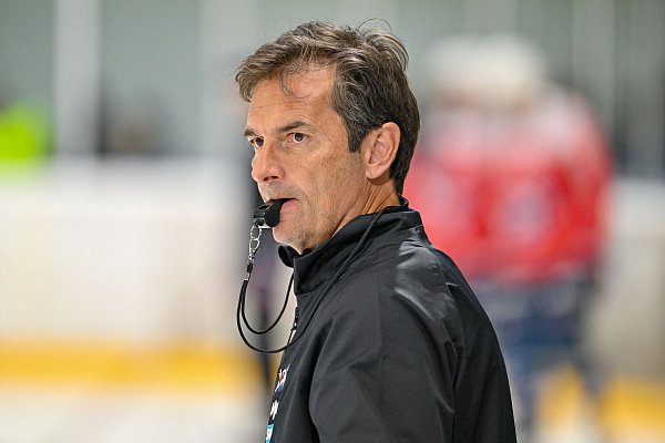 Bei den Adler Mannheim hört nun alles auf Dallas Eakins als Trainer und Sportdirektor. - © Daniel Bamberger/Bildjäger/dpa