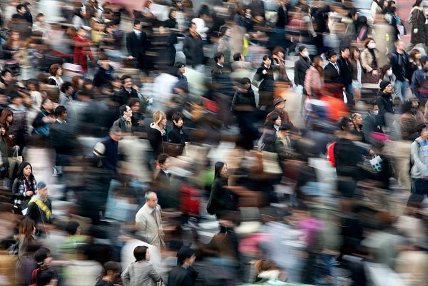 Die Lebenserwartung ist insgesamt stark gestiegen. (Symbolbild) - © Kimimasa Mayama/epa/dpa