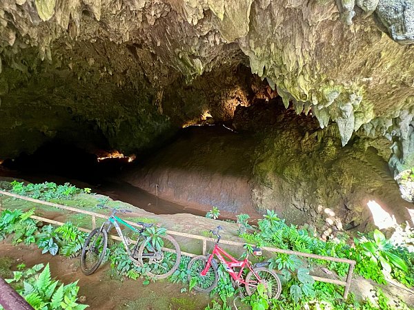 Die berühmte Tham-Luang-Höhle wurde nach tagelangem Regen wieder geflutet. (Archivbild) - © Carola Frentzen/dpa
