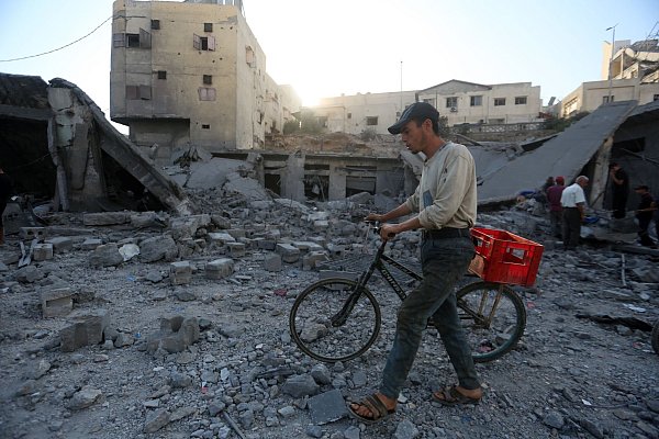 Zerstörungen in der Stadt Gaza. (Archivbild) - © Omar Ashtawy/APA Images via ZUMA Press Wire/dpa