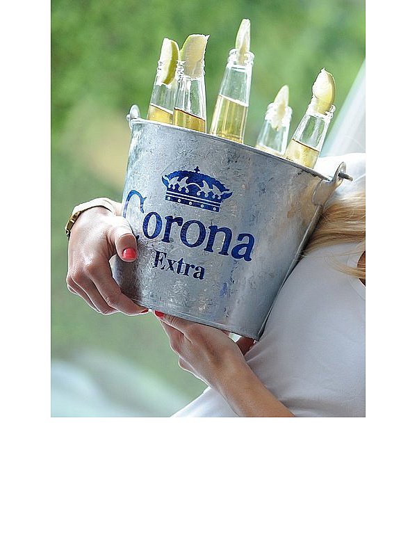Die Marke Corona Extra der Radeberger Brauerei - © FOTO: DPA