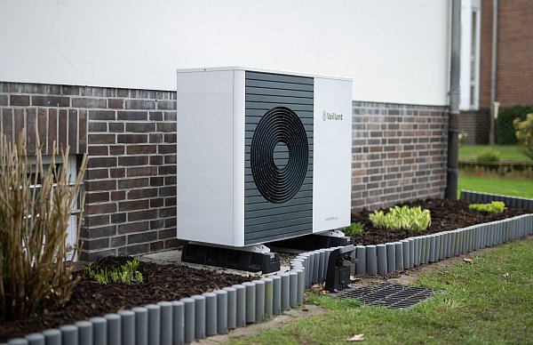 Nach dem umstrittenen Gesetz sind bis zu 70 Prozent Förderung für den Heizungstausch möglich. - © Daniel Reinhardt/dpa/dpa-tmn