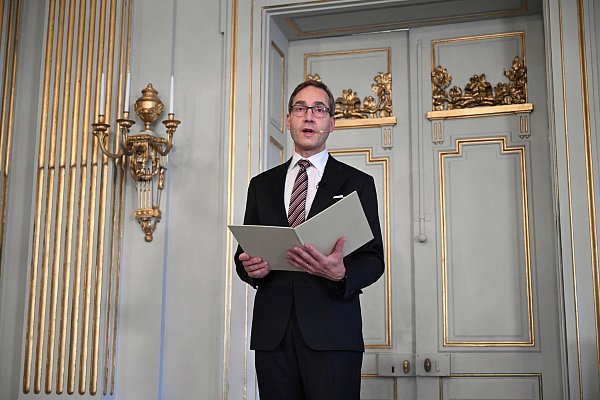 Mats Malm verkündet, wer den Literaturnobelpreis erhält. (Archivbild) - © Jessica Gow/TT News Agency/P/dpa