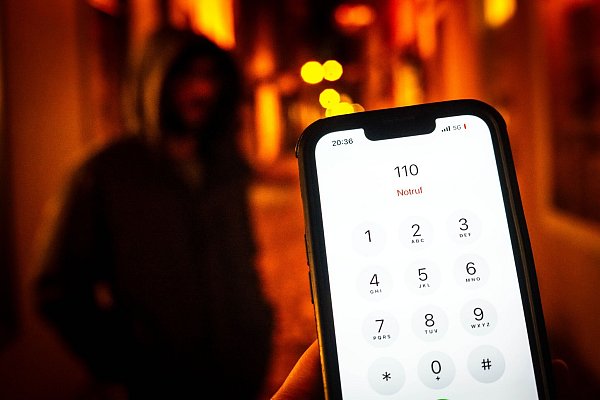 In Deutschland wird wieder über das Sicherheitsgefühl von Frauen diskutiert. - © Sina Schuldt/dpa