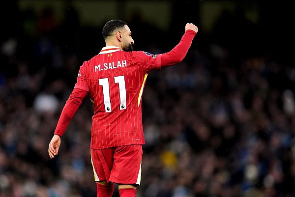Mohamed Salah war bei Liverpool mal wieder ein entscheidender Mann. - © Martin Rickett/PA Wire/dpa