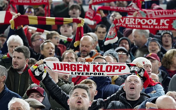 Klopp ist bei den Liverpool-Fans weiter extrem beliebt. (Archivbild) - © Peter Byrne/PA Wire/dpa