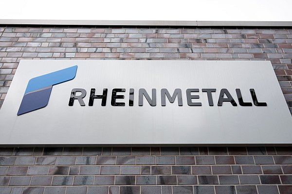 Rheinmetall hat seinen Börsenkurs seit Beginn des Ukraine-Kriegs vervielfacht. (Archivbild) - © Michael Matthey/dpa