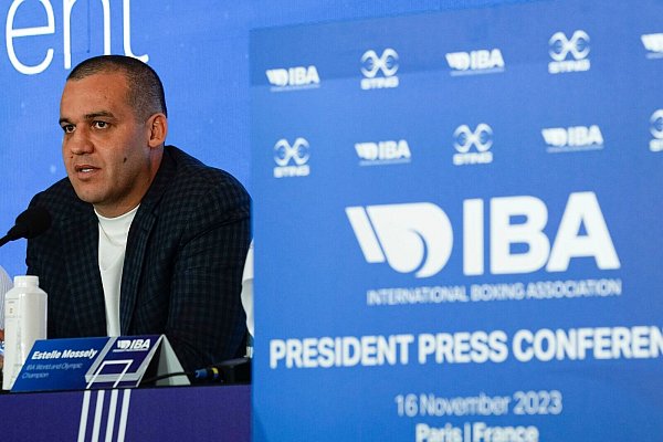Umar Kremlew, Präsident des umstrittenen Boxverbands Iba, will erneut gegen das IOC vorgehen. - © Michel Euler/AP/dpa