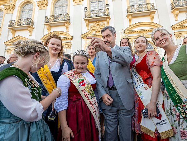 Ministerpräsident Markus Söder beim Sommerempfang des Landtags im Schloss Schleißheim. - © Peter Kneffel/dpa