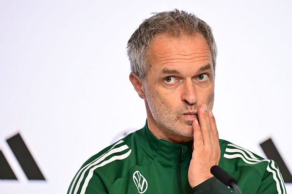 Bundestrainer Christian Wück hofft auf eine weitere Top-Leistung seiner Elf. - © Sebastian Christoph Gollnow/dpa