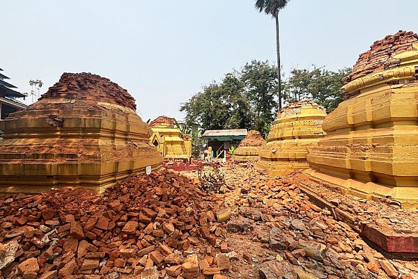 Beschädigte Pagoden in Naypyidaw in Myanmar. - © Aung Shine Oo/AP/dpa