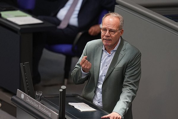 Miersch drückt aufs Tempo. - © Michael Kappeler/dpa