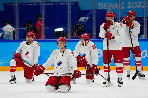 Das russische Eishockey-Team wird 2026 nicht bei Olympia starten. - © Petr David Josek/AP/dpa