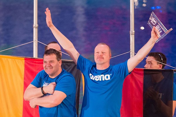 Stefan Raab und Elton arbeiten schon lange immer wieder zusammen. (Archivfoto) - © picture alliance / dpa