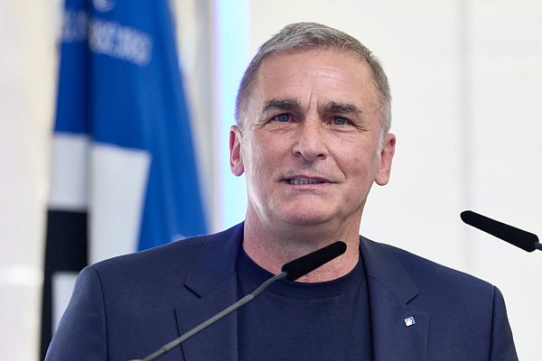 Wirbt um Geduld, Zeit und Realismus: HSV-Sportvorstand Stefan Kuntz (Archivbild) - © Georg Wendt/dpa