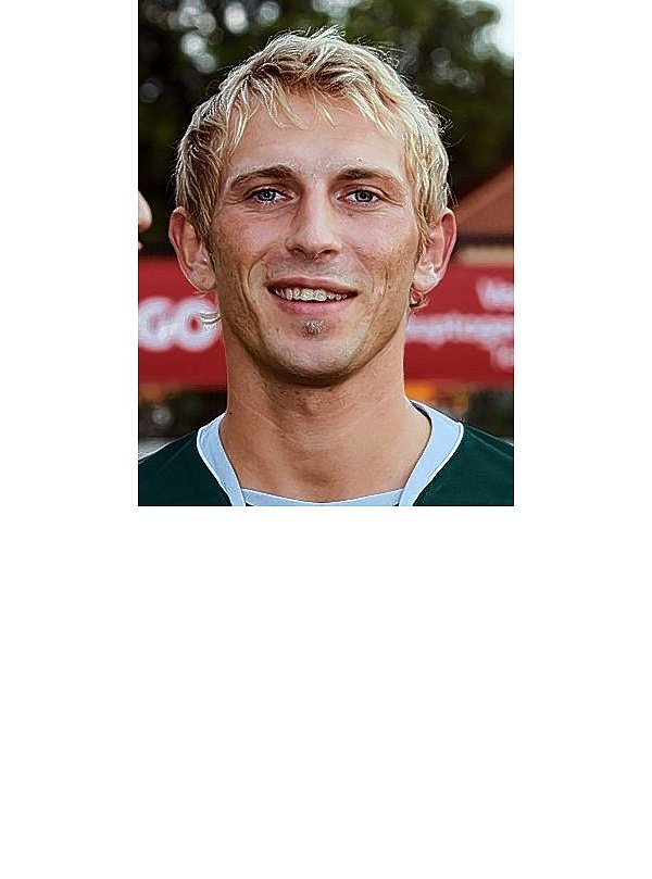 Eduard Reh trägt demnächst das Trikot des SC Herford. - © FOTO: YVONNE GOTTSCHLICH