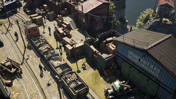 Der geschäftige Hafen von Eriksholm: Hier kreuzen sich Schicksale und Geheimnisse. - © River End Games/Nordcurrent/dpa-tmn