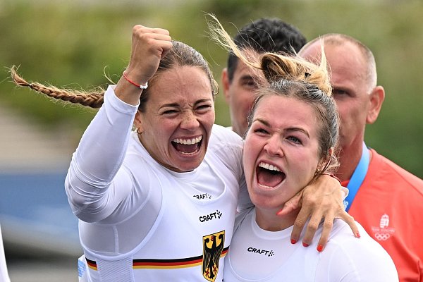 Für Paulina Paszek und Julie-Marie Hake gab es Bronze. - © Sebastian Kahnert/dpa