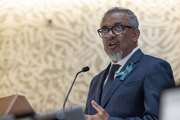 WHO-Chef Tedros kritisiert die Tabakindustrie scharf. (Archivbild) - © Magali Girardin/KEYSTONE/dpa