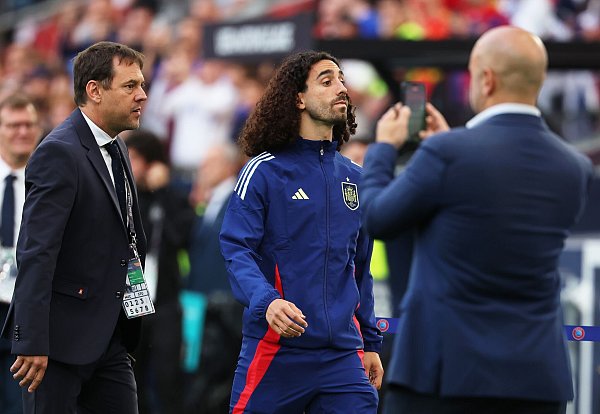 Marc Cucurella und die deutschen Fans werden wohl keine Freunde mehr. - © Christian Charisius/dpa